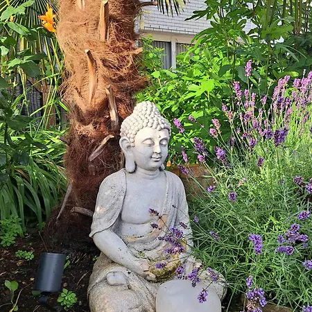 Art Farm I I Naehe Frankfurt I Messe