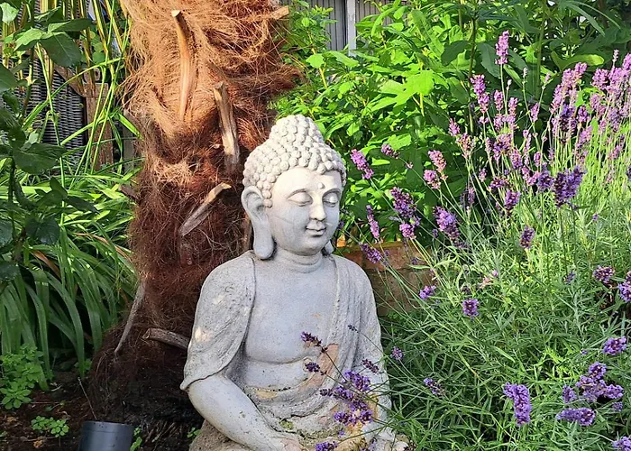 Art Farm I I Naehe Frankfurt I Messe