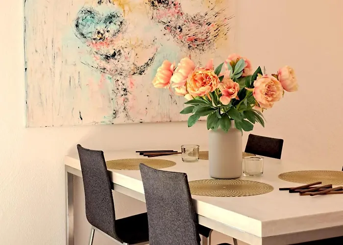 Art Farm I I Naehe Frankfurt I Messe *