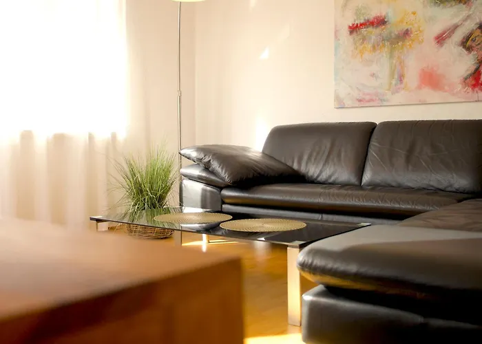 Art Farm I I Naehe Frankfurt I Messe Apartment Schoneck